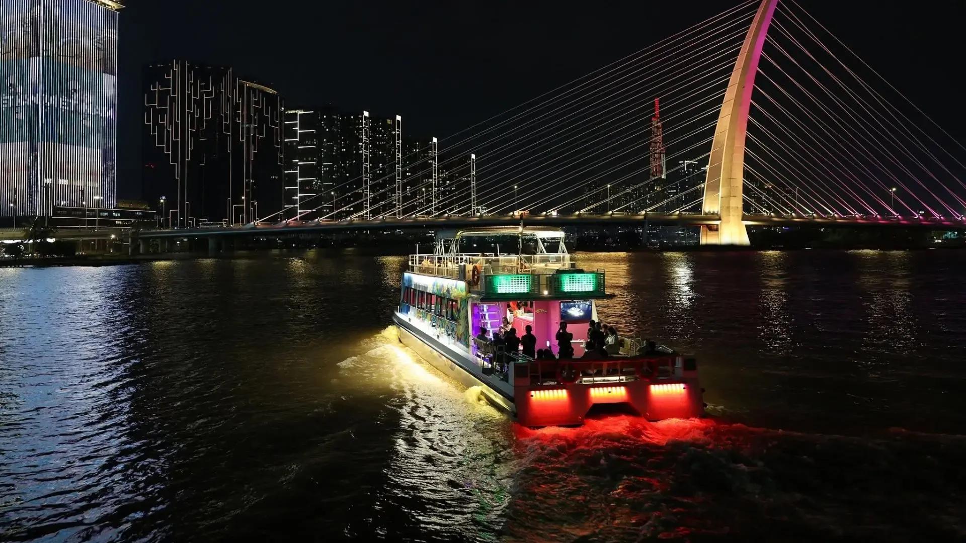 Chiêm ngưỡng vẻ đẹp Sài Gòn trên tàu Sài Gòn Watergo