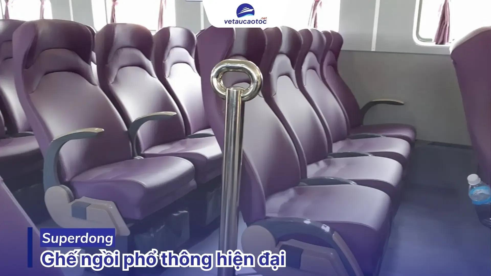 Ghế ngồi phổ thông hiện đại tàu Phan Thiết Phú Quý