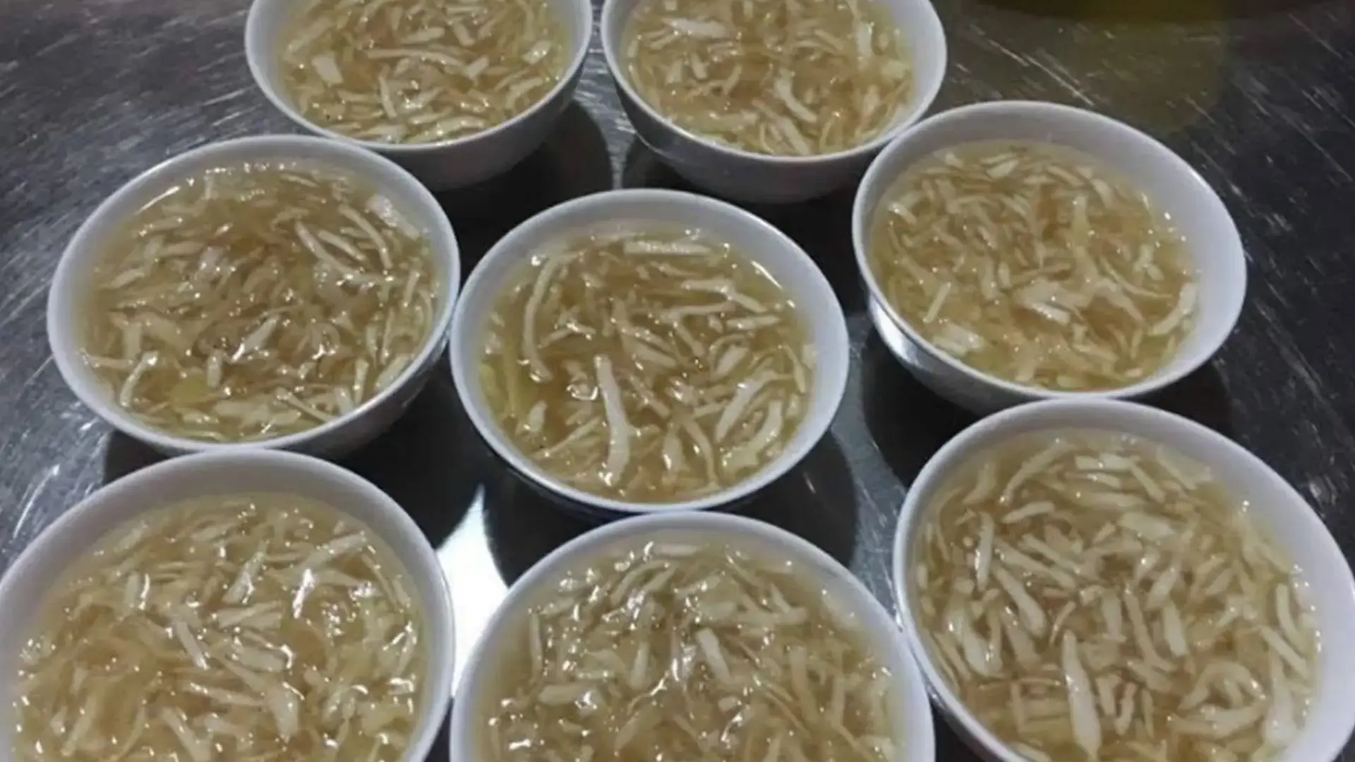 Chè rau câu chân vịt Phú Quý
