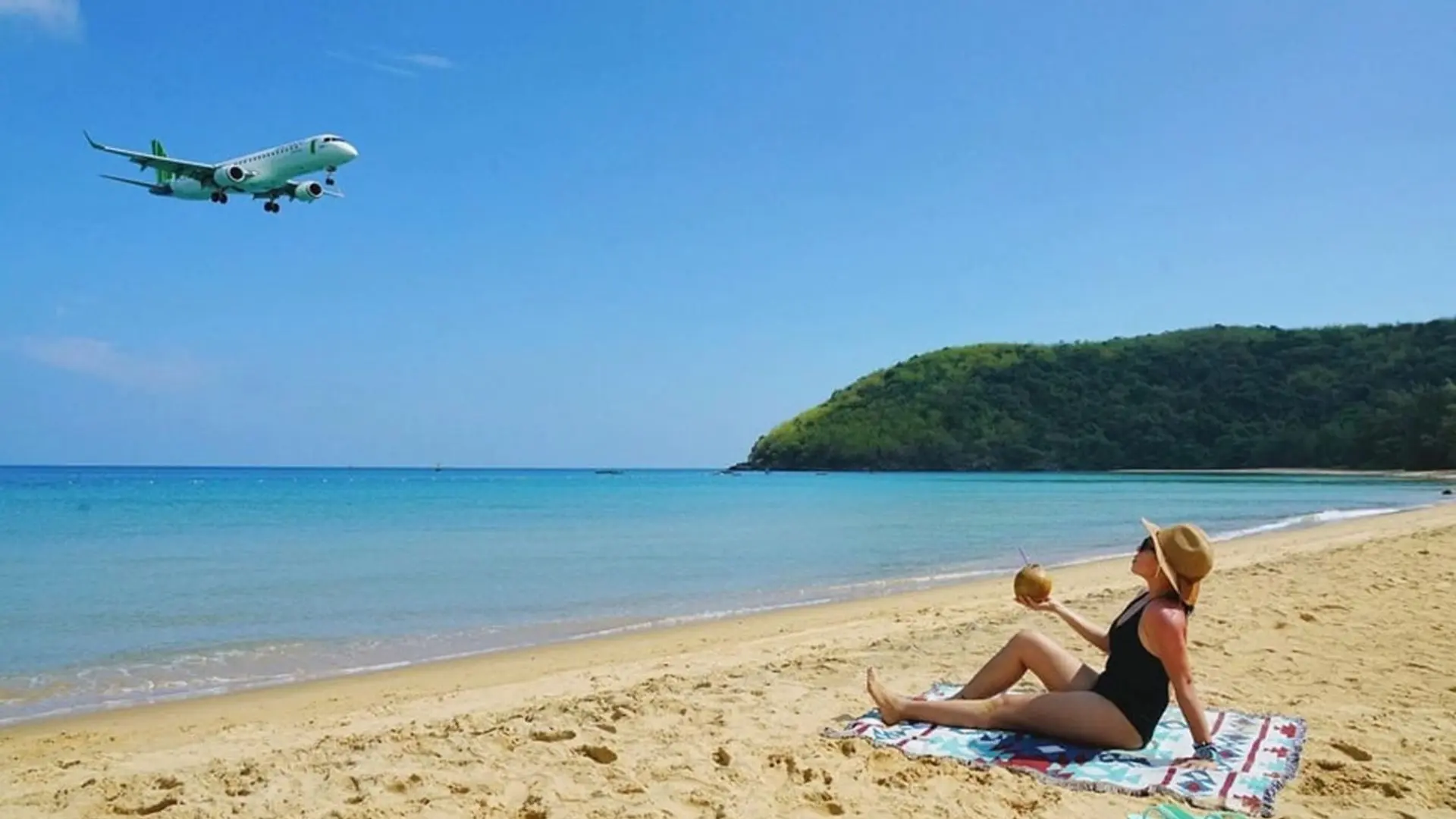 Check-in với máy bay ở Bãi Đầm Trầu