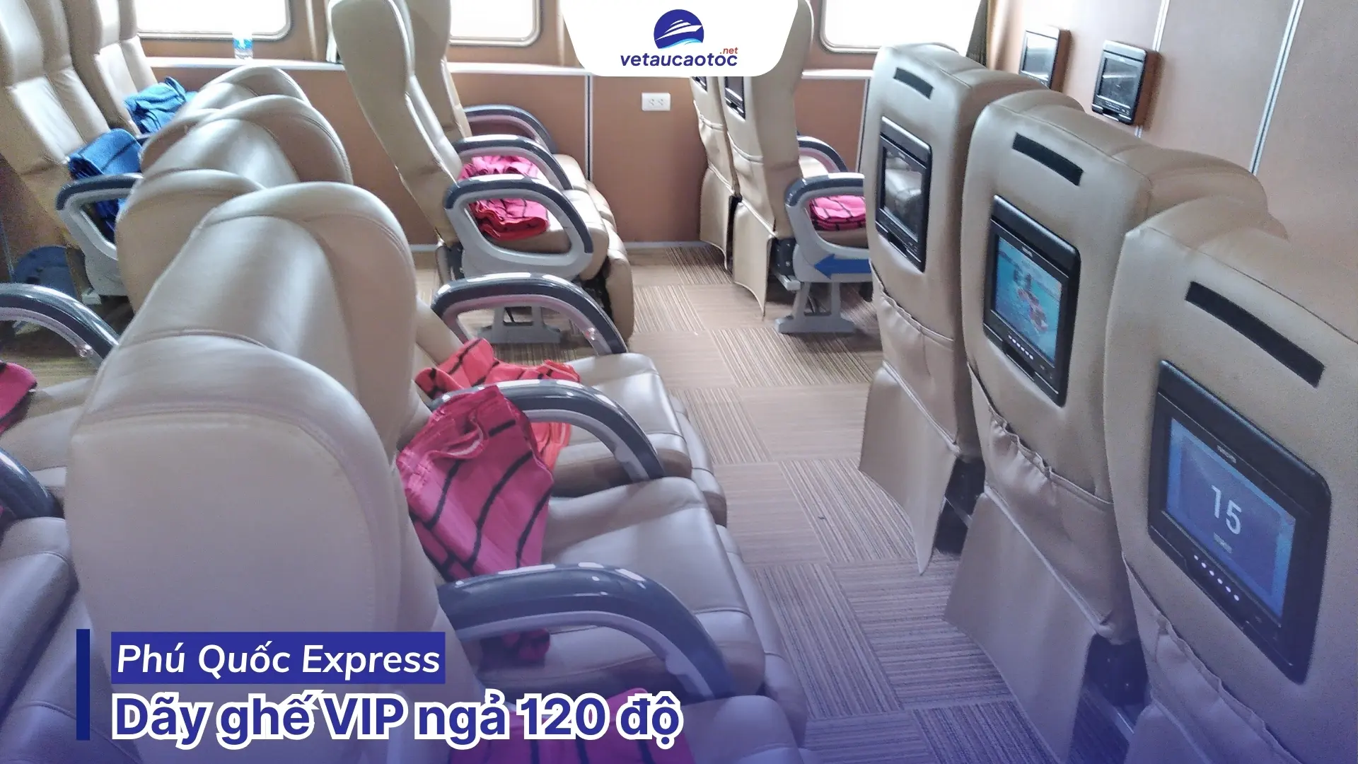 Dãy ghế VIP tàu Hà Tiên Phú Quốc