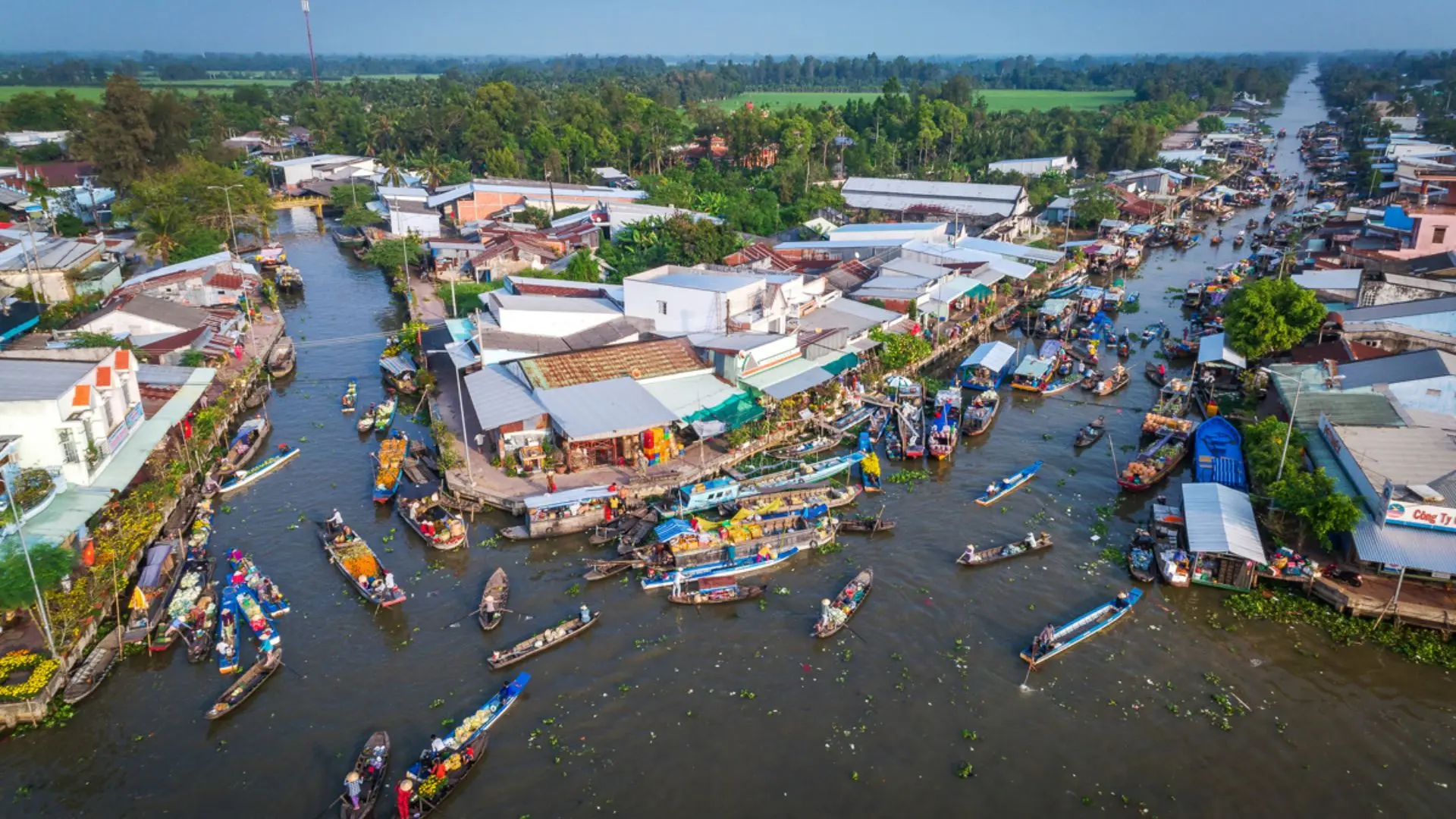Khám phá nét đặc trưng sông nước Chợ nổi Ngã Năm Sóc Trăng