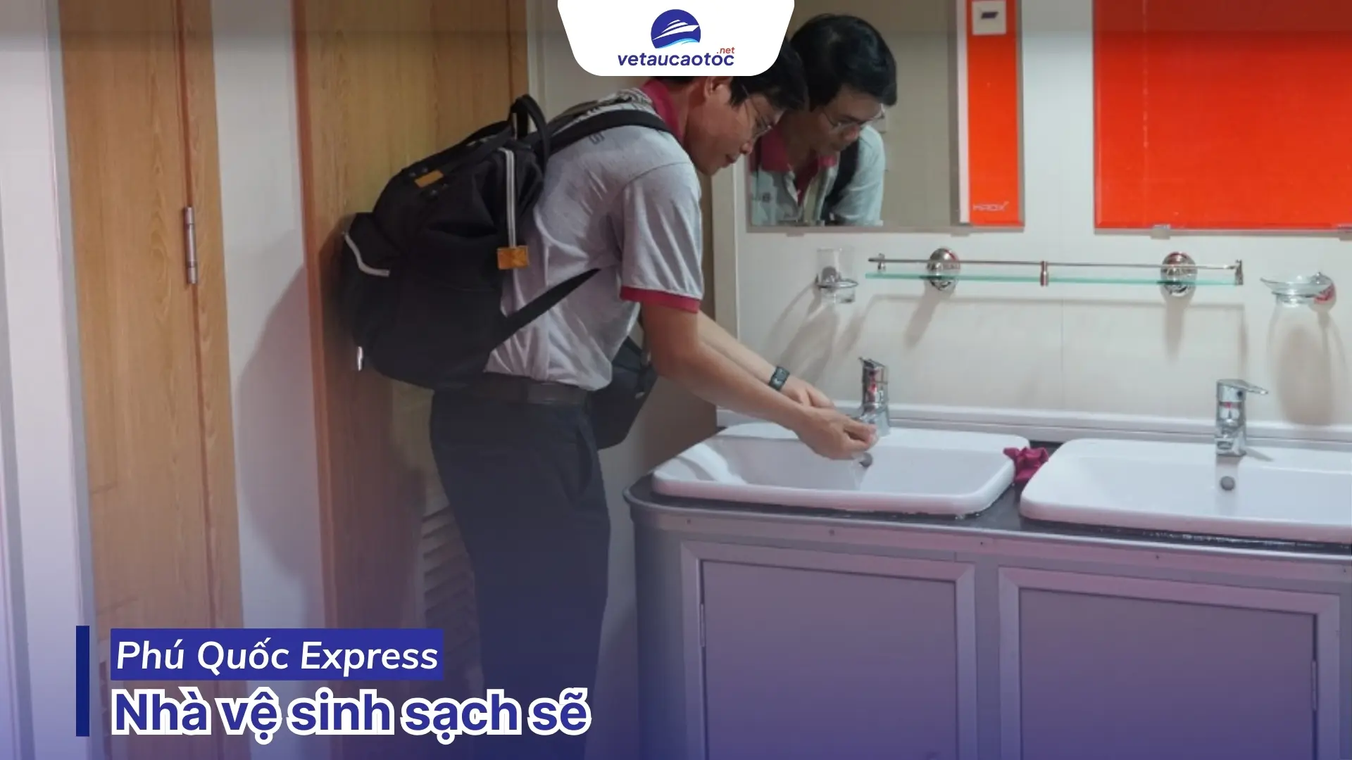 Nhà vệ sinh tàu Thăng Long đi Côn Đảo sạch sẽ