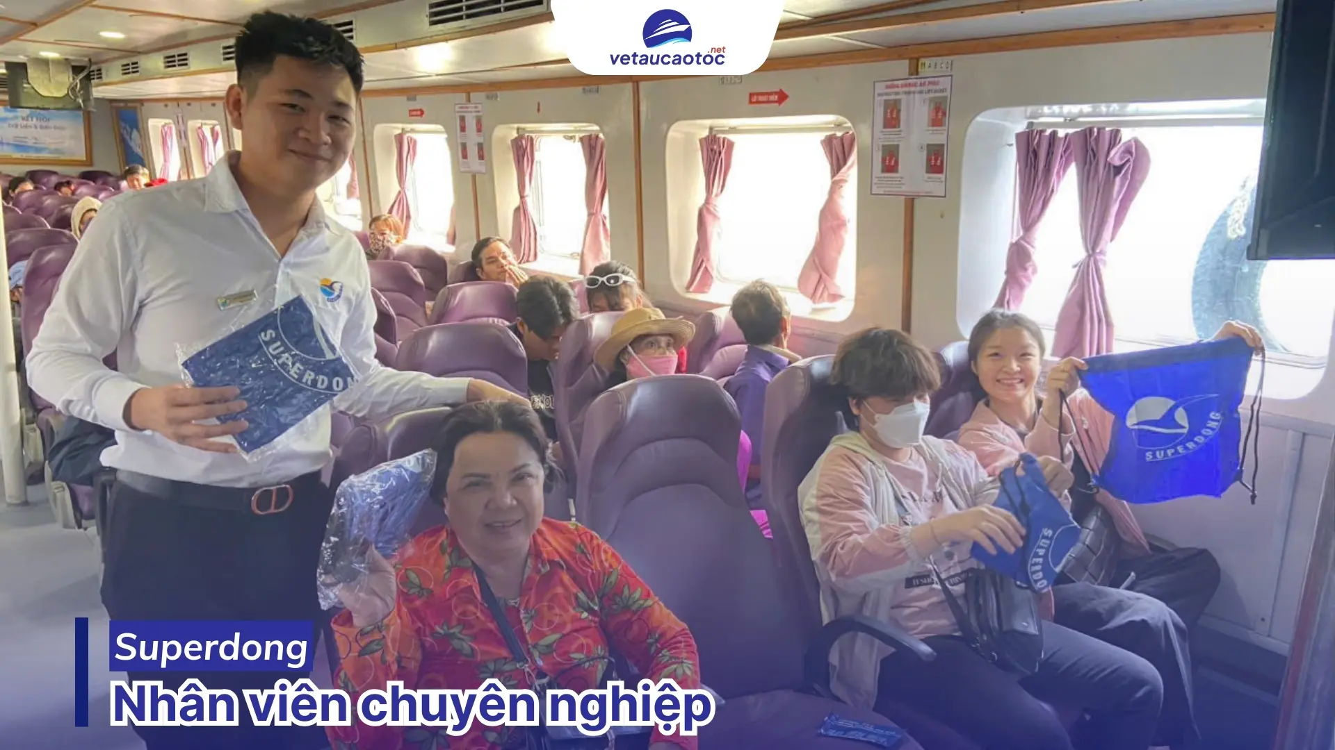 Nhân viên tận tình trong suốt chuyến đi Hòn Sơn